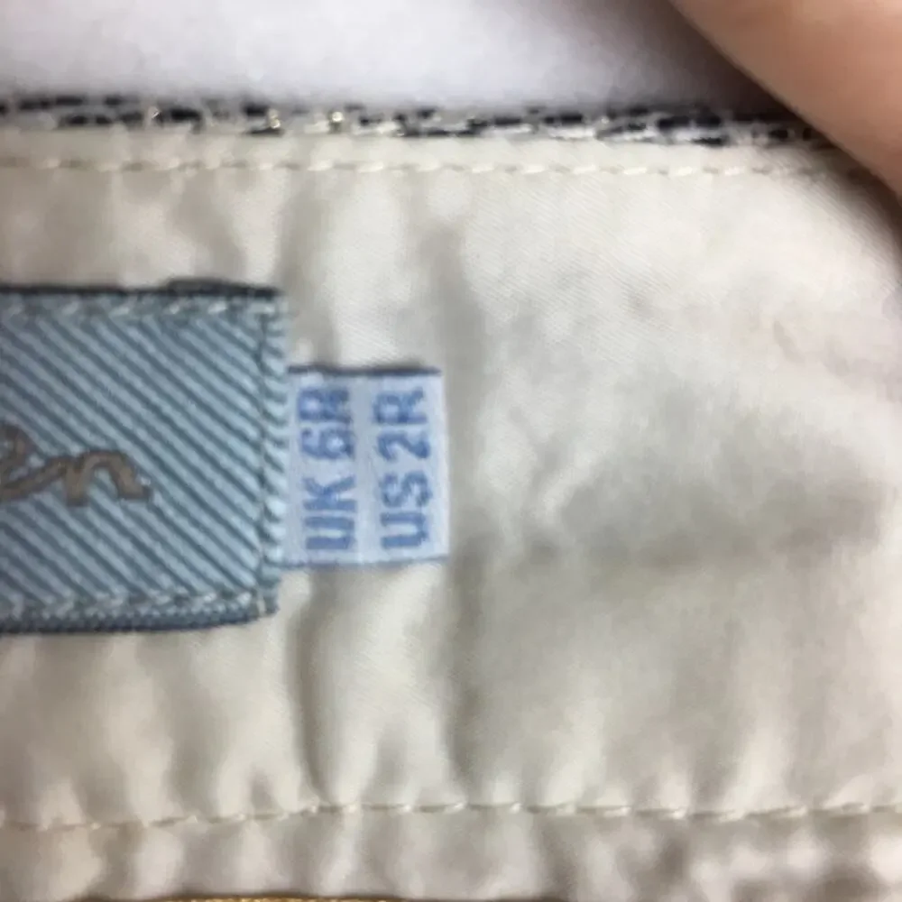 Boden Gray Metalic Pencil Skirt size 2 - Picture 6 of 7